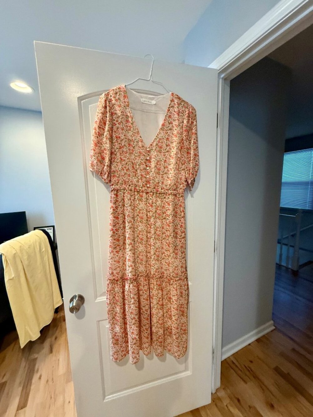 All in Favor Short Sleeve Woman Floral Dress Size L